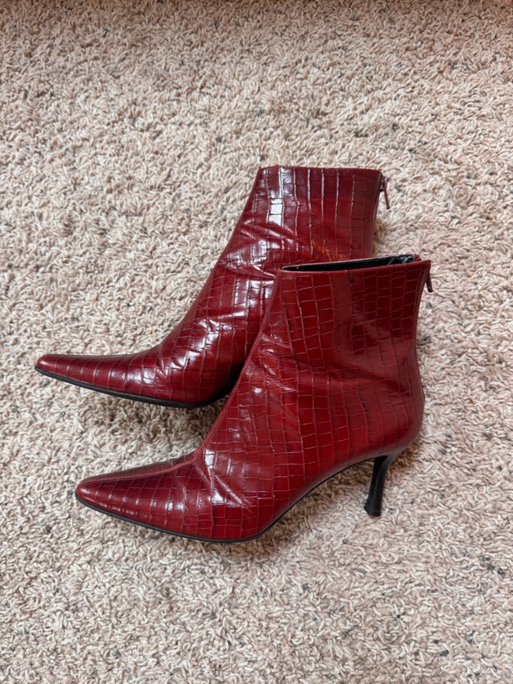 Max de Carlo Burgundy Croc-Embossed Pointed Toe Ankle Boots